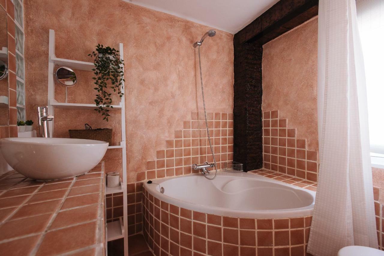 Cozy Attic With Terrace- 1Bd 1Bth- San Vicente Apartment Севиля Екстериор снимка