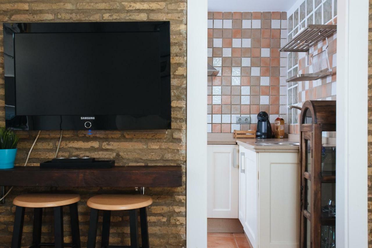 Cozy Attic With Terrace- 1Bd 1Bth- San Vicente Apartment Севиля Екстериор снимка