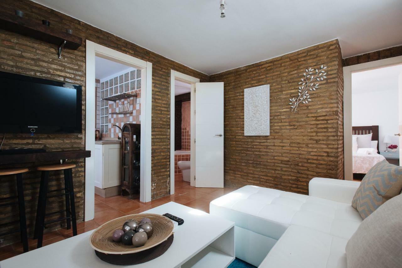 Cozy Attic With Terrace- 1Bd 1Bth- San Vicente Apartment Севиля Екстериор снимка
